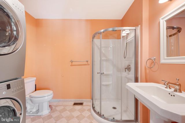 25 W EUCLID AVE, Haddonfield, NJ 08033