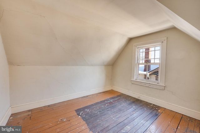 25 W EUCLID AVE, Haddonfield, NJ 08033