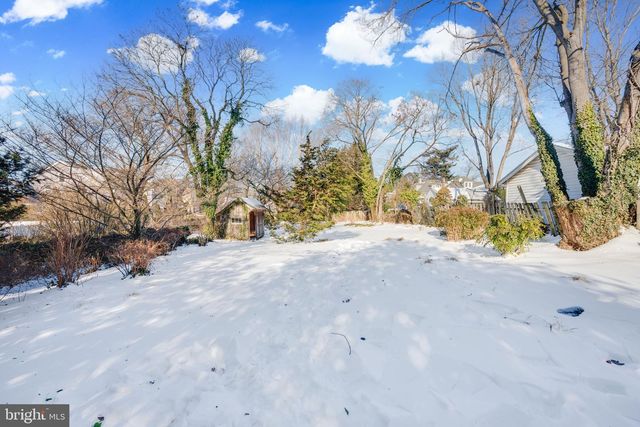 25 W EUCLID AVE, Haddonfield, NJ 08033