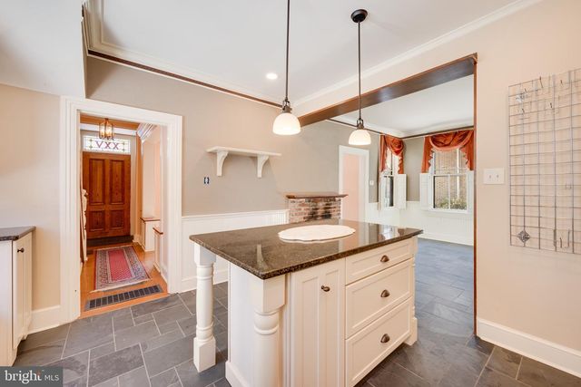 25 W EUCLID AVE, Haddonfield, NJ 08033