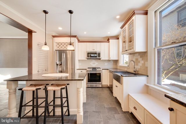 25 W EUCLID AVE, Haddonfield, NJ 08033