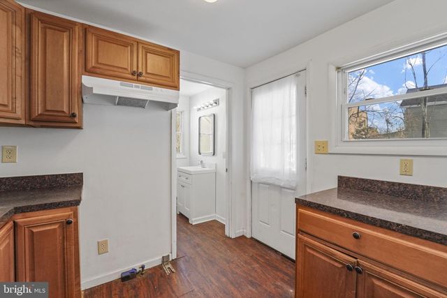 520 E GRAPE ST, Vineland, NJ 08360