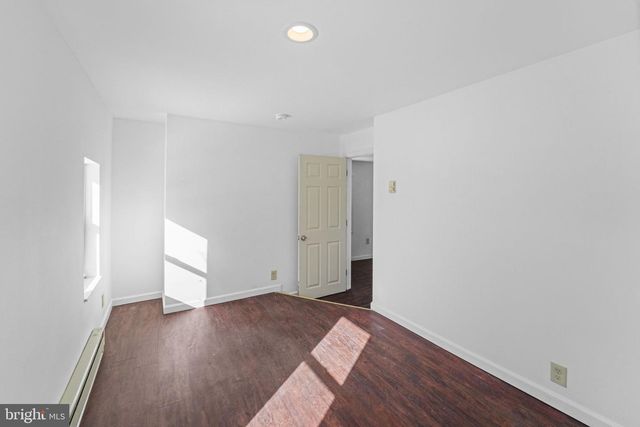 520 E GRAPE ST, Vineland, NJ 08360