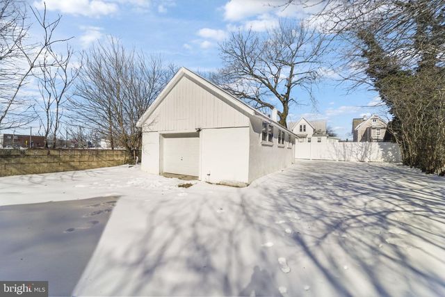 520 E GRAPE ST, Vineland, NJ 08360