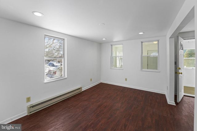 520 E GRAPE ST, Vineland, NJ 08360