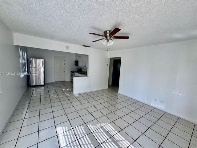 718 SW 7th St 718, Hallandale Beach, FL 33009