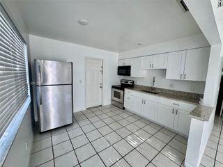 718 SW 7th St 718, Hallandale Beach, FL 33009