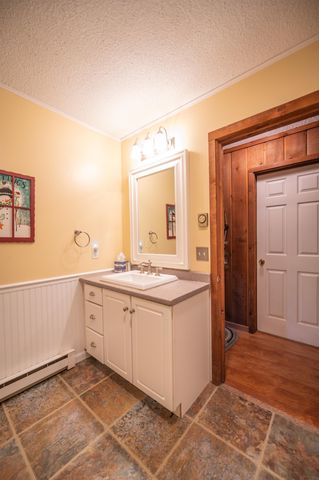49 West Road, Wilmington, VT 05363