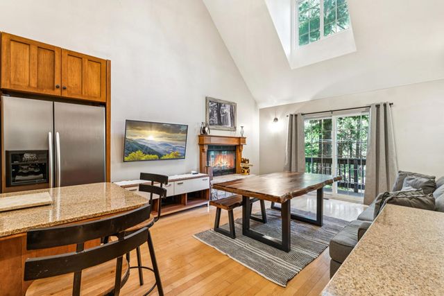 27831 Rainbow Drive, Lake Arrowhead, CA 92352