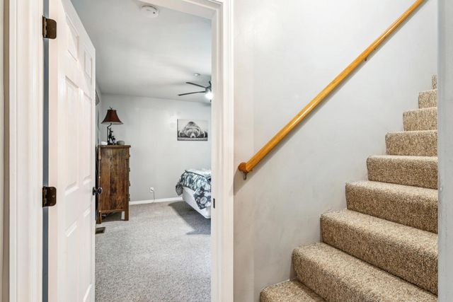27831 Rainbow Drive, Lake Arrowhead, CA 92352
