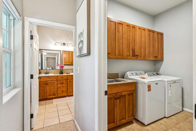 27831 Rainbow Drive, Lake Arrowhead, CA 92352