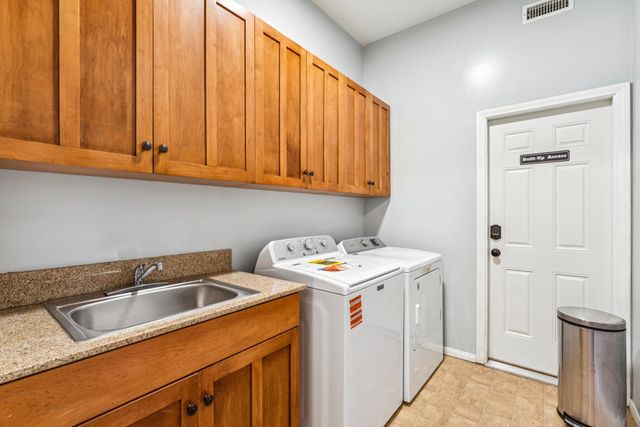 27831 Rainbow Drive, Lake Arrowhead, CA 92352