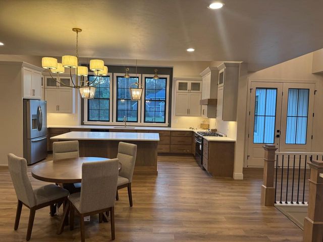 4202 BLACKBERRY RIDGE DRIVE, Oneida, WI 54155