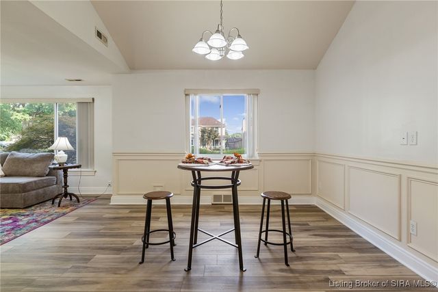 111 Lynnwood Drive, Clarksville, IN 47129