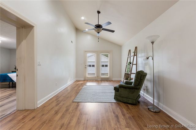 111 Lynnwood Drive, Clarksville, IN 47129