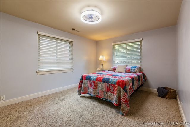 111 Lynnwood Drive, Clarksville, IN 47129