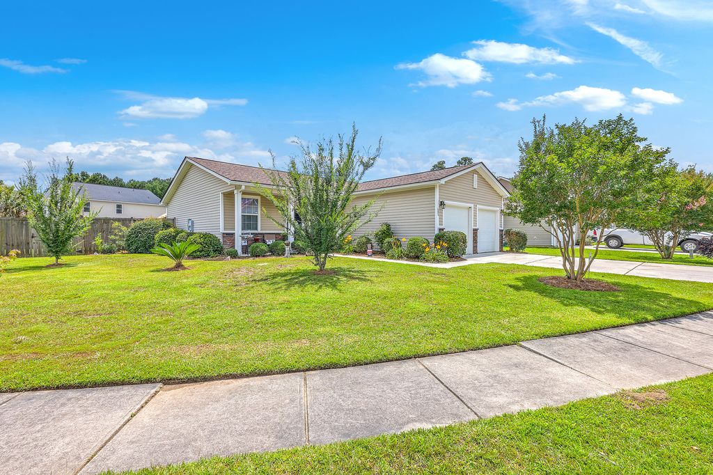 605 Grassy Hill Road, Summerville, SC 29483