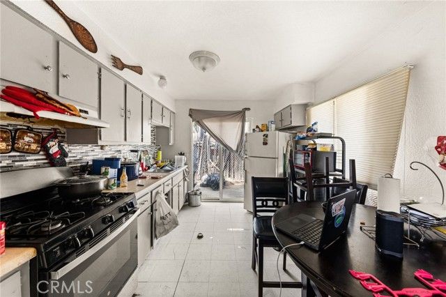 281 N Valley View Drive, Hemet, CA 92543