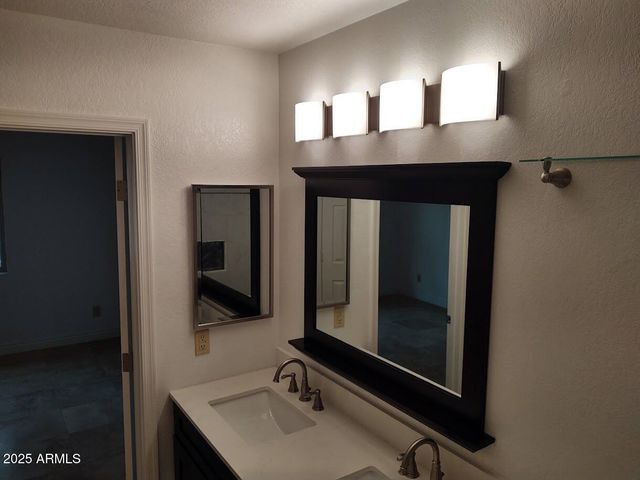 4114 E JOJOBA Road, Phoenix, AZ 85044