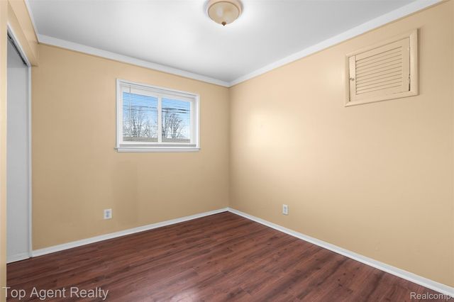 29010 Wagner Drive, Warren, MI 48093