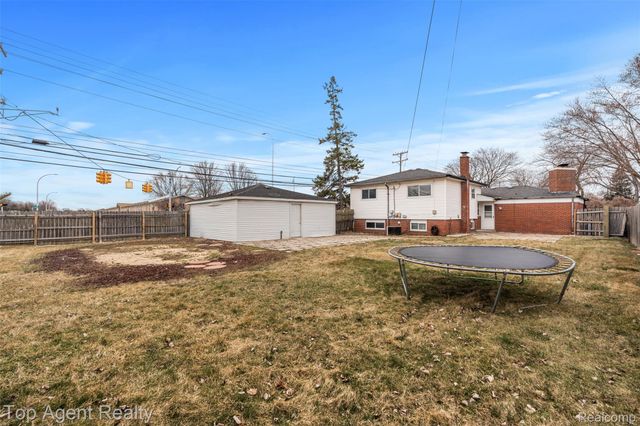 29010 Wagner Drive, Warren, MI 48093