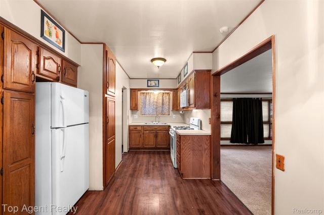 29010 Wagner Drive, Warren, MI 48093