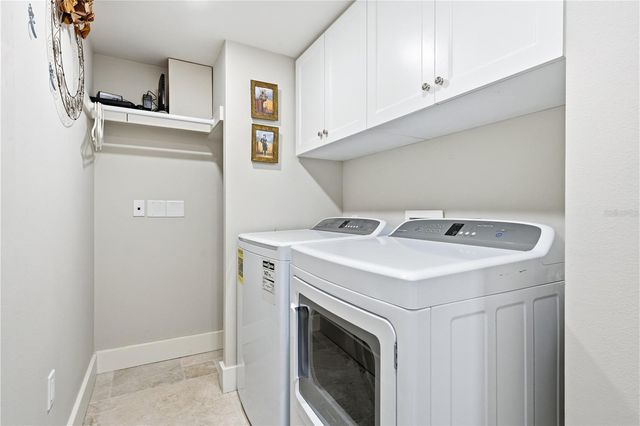 5880 MIDNIGHT PASS ROAD 302, Sarasota, FL 34242