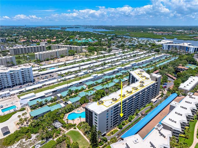 5880 MIDNIGHT PASS ROAD 302, Sarasota, FL 34242