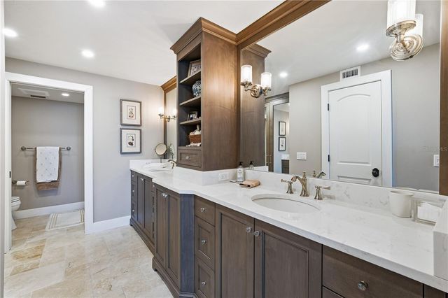 5880 MIDNIGHT PASS ROAD 302, Sarasota, FL 34242