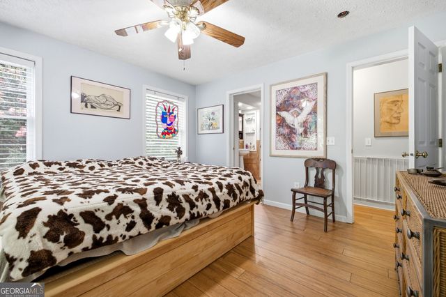 975 Chattahoochee Way, Cornelia, GA 30531