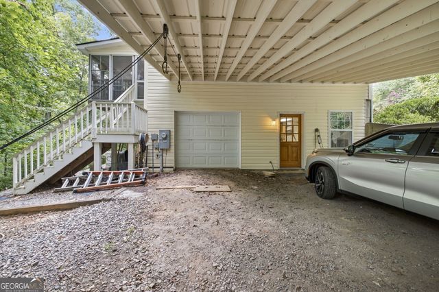975 Chattahoochee Way, Cornelia, GA 30531