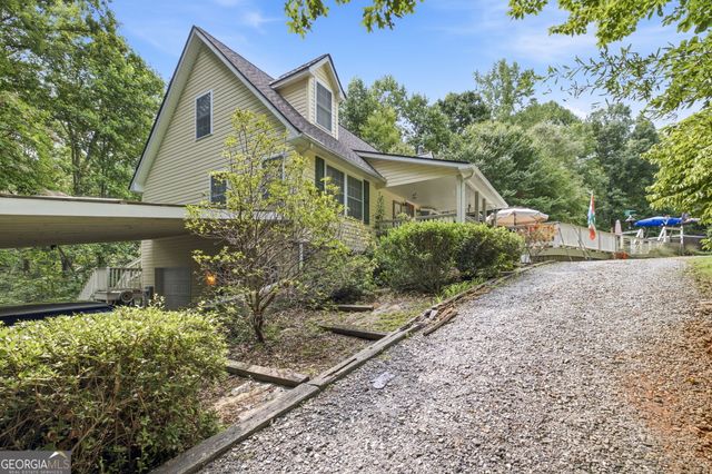 975 Chattahoochee Way, Cornelia, GA 30531