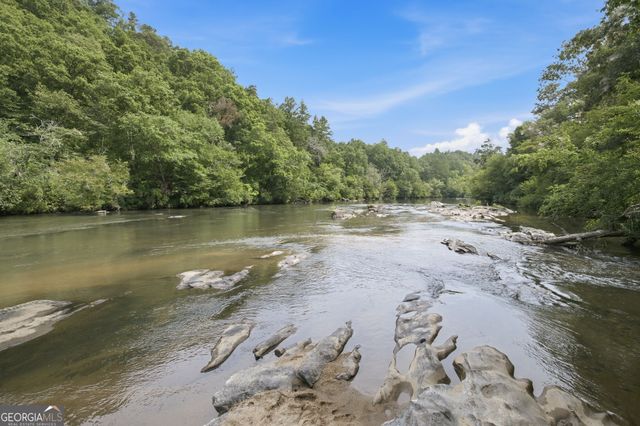 975 Chattahoochee Way, Cornelia, GA 30531