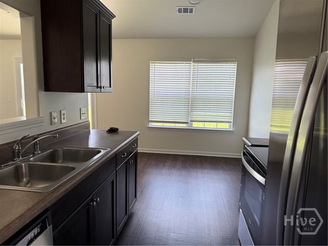 173 Willow Point Circle, Port Wentworth, GA 31407