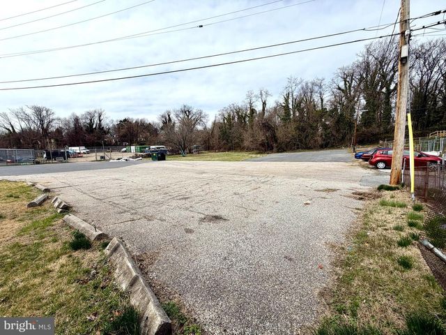 5728 BELAIR RD, Baltimore, MD 21206