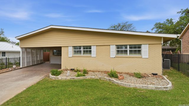156 Trelawney, Mcqueeney, TX 78123