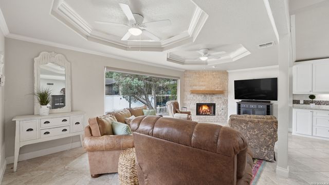 156 Trelawney, Mcqueeney, TX 78123
