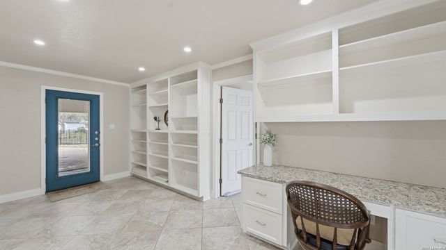 156 Trelawney, Mcqueeney, TX 78123