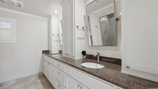156 Trelawney, Mcqueeney, TX 78123