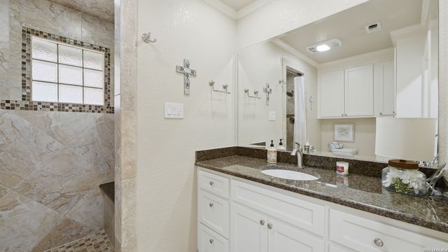 156 Trelawney, Mcqueeney, TX 78123