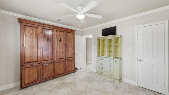 156 Trelawney, Mcqueeney, TX 78123