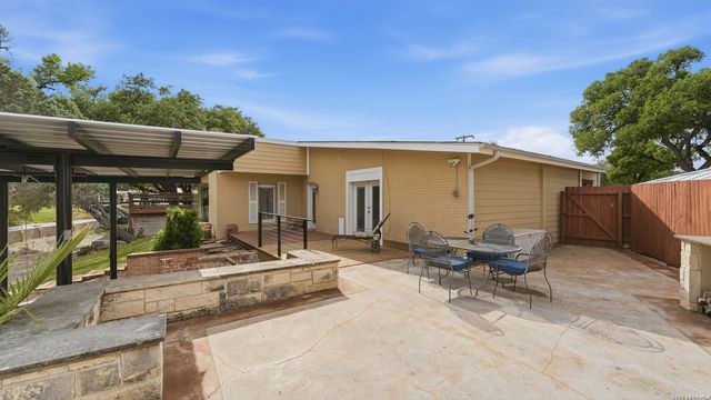 156 Trelawney, Mcqueeney, TX 78123