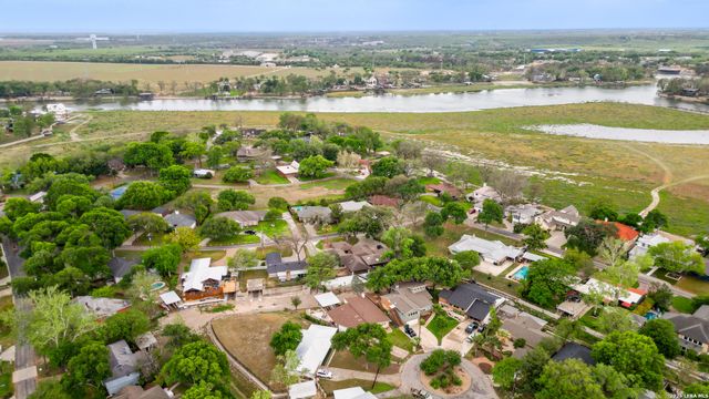 156 Trelawney, Mcqueeney, TX 78123
