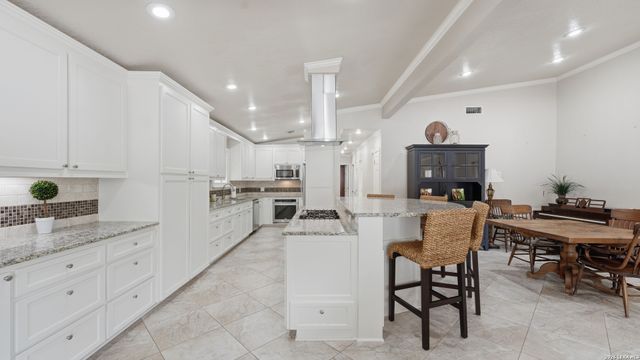 156 Trelawney, Mcqueeney, TX 78123
