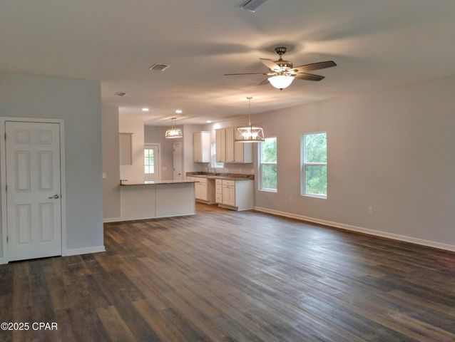 4367 Carey Boulevard, Chipley, FL 32428