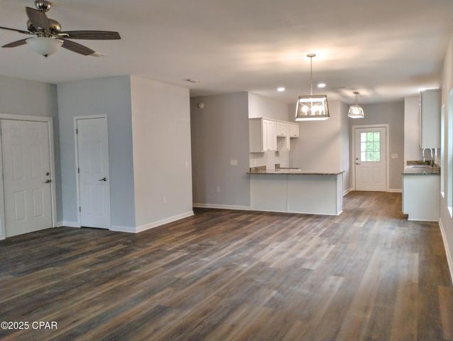 4367 Carey Boulevard, Chipley, FL 32428