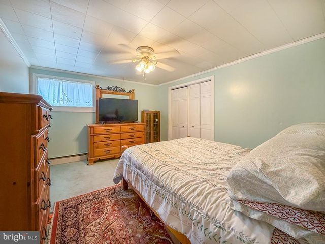 2751 KRUGER RD, Abington, PA 19001