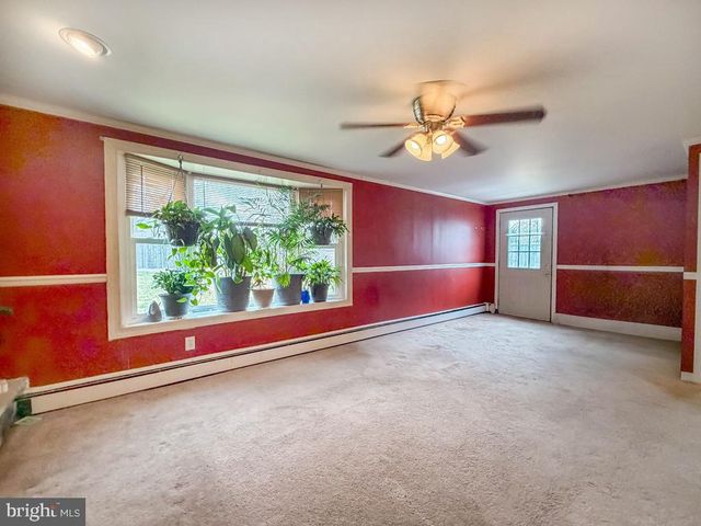 2751 KRUGER RD, Abington, PA 19001