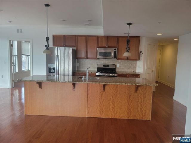 54 Polifly Road 506, Hackensack, NJ 07601