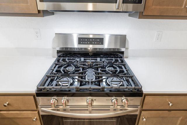 7133 W Willis Avenue, Fresno, CA 93723